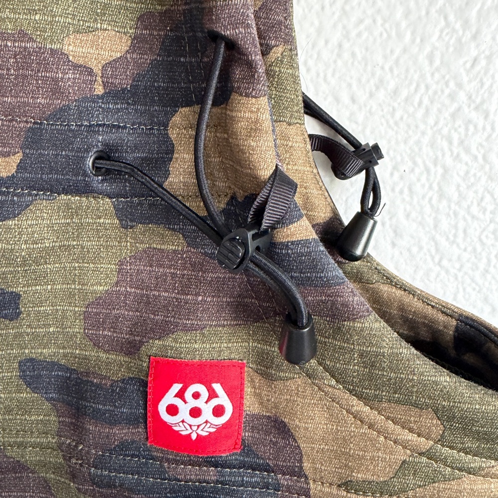 Camouflage 686 Bonded Balaclava Hooded Neck Warmer - Picture 3 of 7